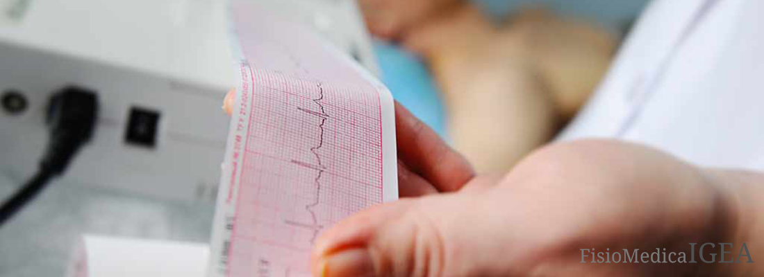 L’elettrocardiogramma, spesso abbreviato con la sigla ECG, è un test semplice e indolore che registra l’attività elettrica del cuore, fornendo al medico......