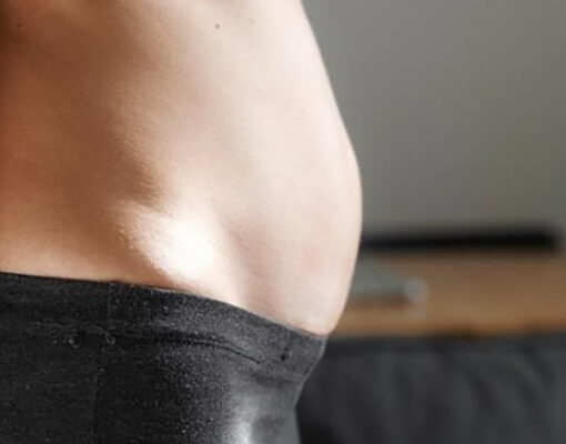 Gonfiore addominale: cause, alimenti da evitare e rimedi.